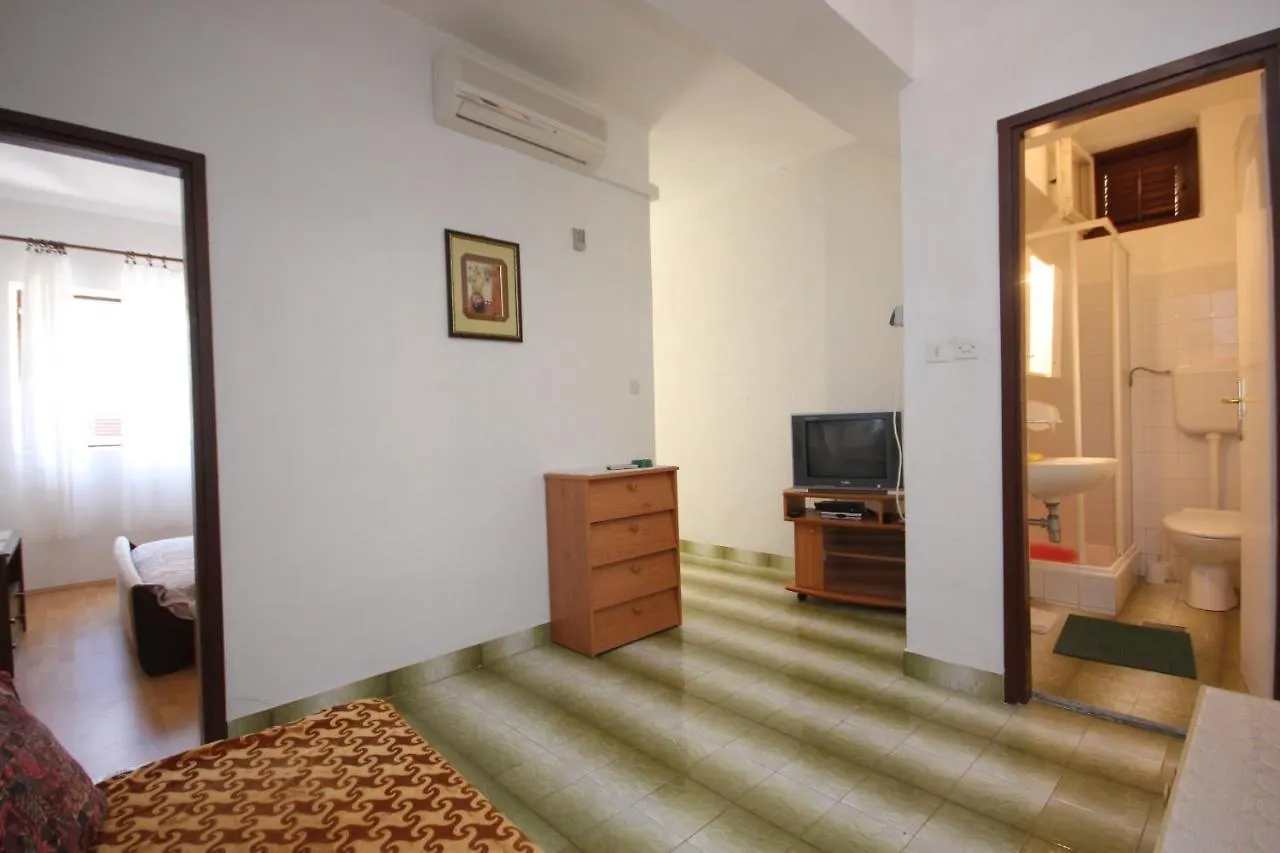 Apartments By The Sea Savar, Dugi Otok - 8079 Brbinj